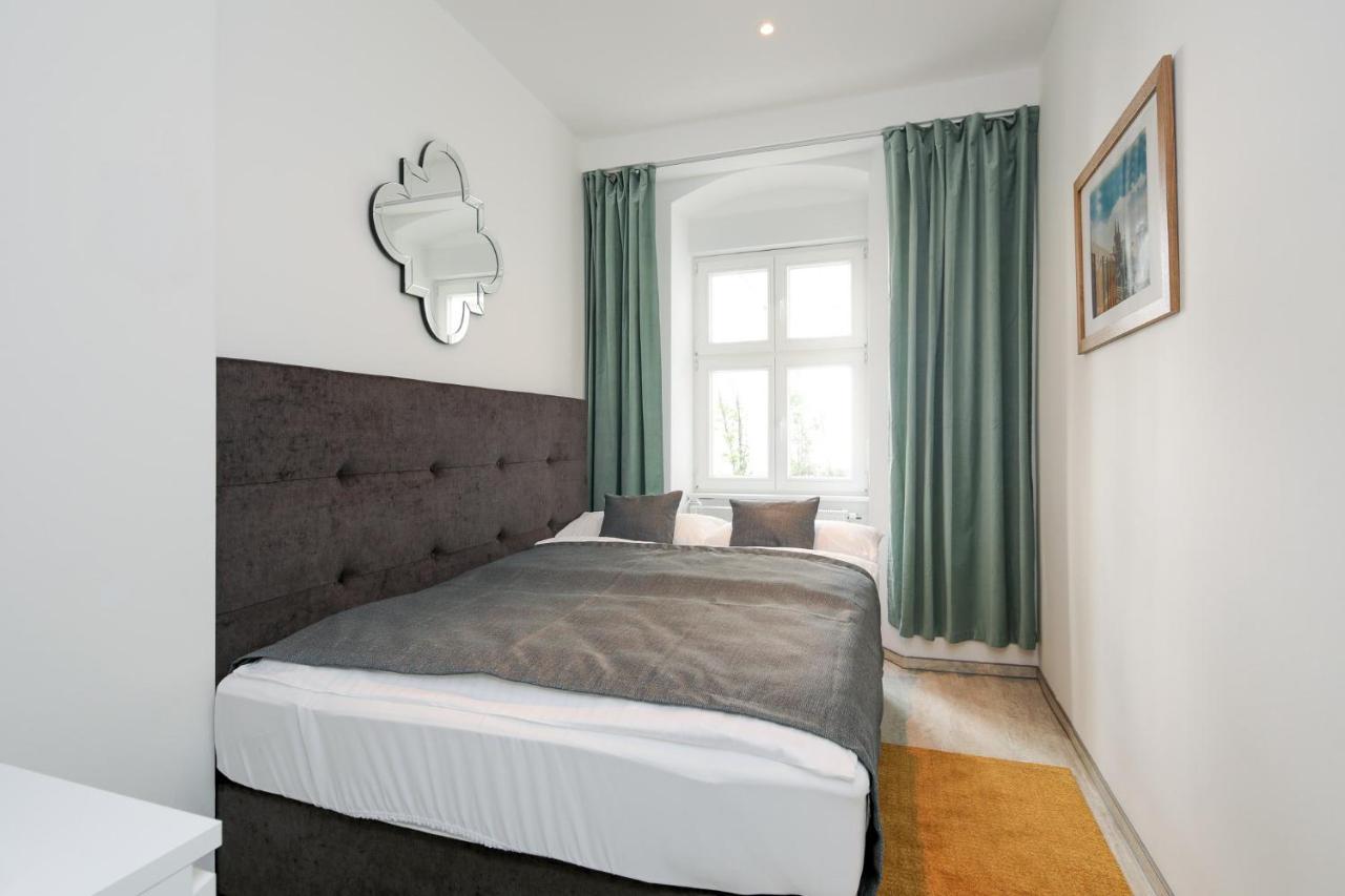 4 Personen Altbau Nahe Kurfuerstendamm - Macbeth برلين المظهر الخارجي الصورة